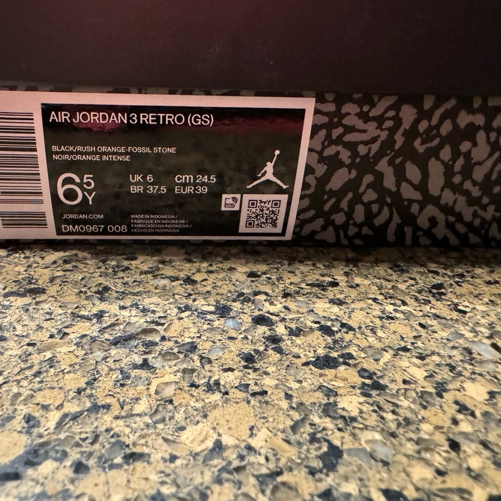 Jordan 3 Retro GS in Black and Orange